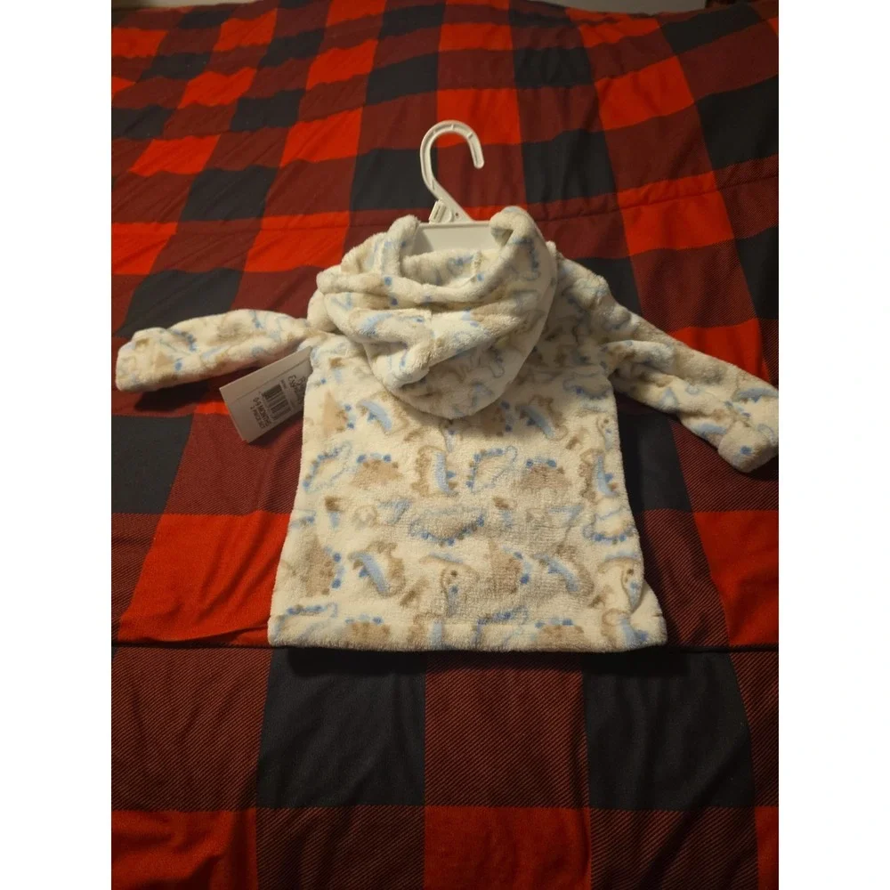 Baby Essentials Baby Boys Plush Robe With Snuggle Toy 0-9 Months